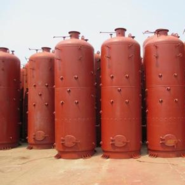 低壓工業鍋爐廠家、快裝0.5t、1t立式燃煤燒柴兩用蒸汽鍋爐