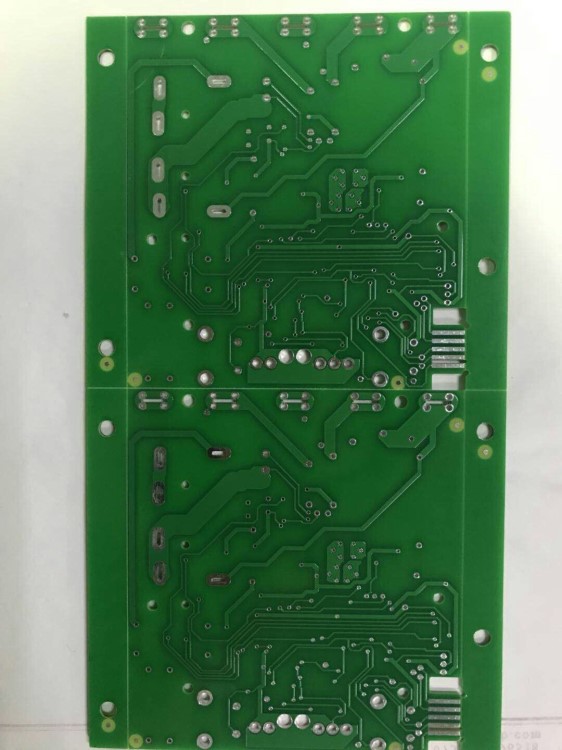 生產(chǎn)雙面、多層高精密、高難度、特種電路板、PCB板打樣批量