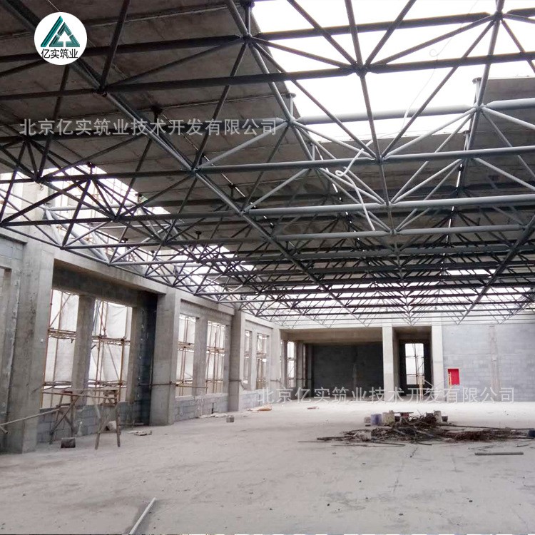 鋼骨架輕型板廠家供應(yīng)大型網(wǎng)架板 天溝板 體育場(chǎng)館屋面改造專用