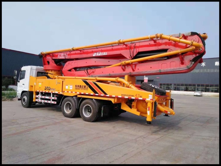 厂家直销水泥混凝土泵车混凝土搅拌车一体泵车混凝土天泵车