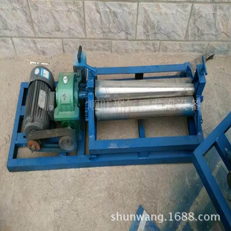 卷板機(jī)廠家 白鐵皮卷圓機(jī) 壓邊機(jī) 保溫行業(yè)專用機(jī)械成型設(shè)備