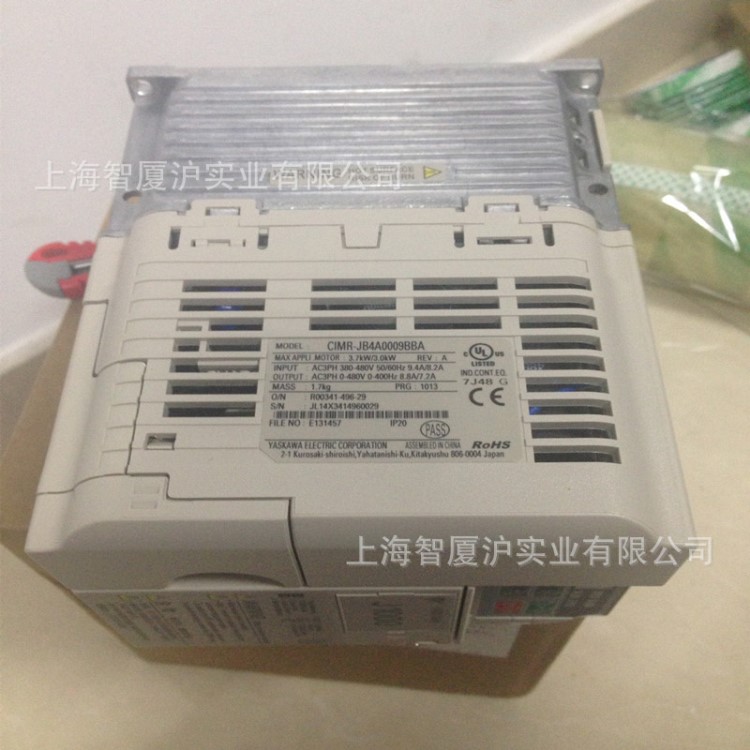 全新原裝V1000安川變頻器3.7KW CIMR-VB2A0020BAA