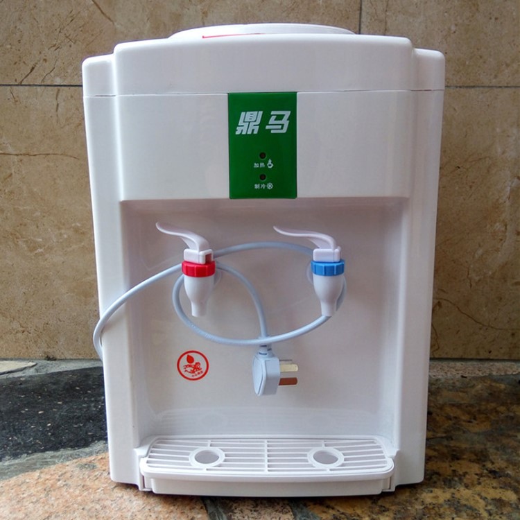 新型鼎馬臺(tái)式飲水機(jī) 冷熱型環(huán)保節(jié)能電器 多功能  家用飲水機(jī)批發(fā)