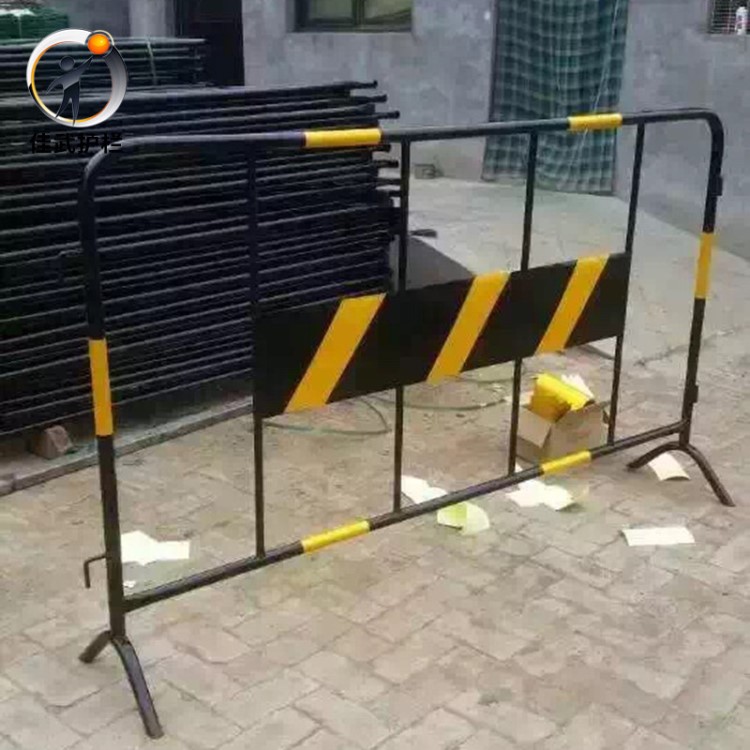 【移動鐵馬護(hù)欄】定制噴塑鋅合金鐵馬護(hù)欄 施工道路鐵馬護(hù)欄