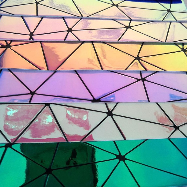 新品名盛皮革春夏超亮鐳射鏡面箱包鞋材裝飾鐳射幻彩三角片PU現貨