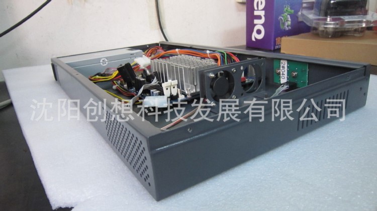 1U黑色工控機箱 標(biāo)準(zhǔn)上架式工控機機箱 IPC-601 