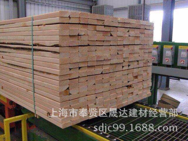 江蘇安徽現(xiàn)澆混泥土用加松（加拿大松木）方木材料 木材口料