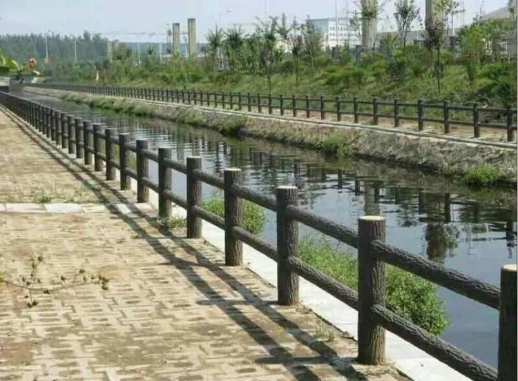 廠家直銷仿樹皮欄桿 仿木樁 景區欄桿 路沿石 仿樹樁  草坪護欄