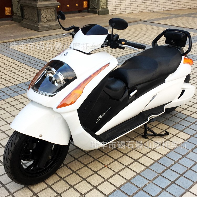 08年铃木伽马概念太空船250大排量街跑跨骑男士摩托车