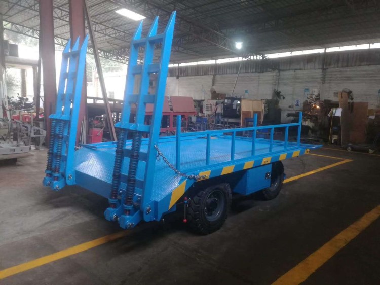 優(yōu)等低平板半掛車(chē) 挖掘機(jī)拖板 重型勾機(jī)板半掛車(chē) 勾機(jī)拖車(chē)