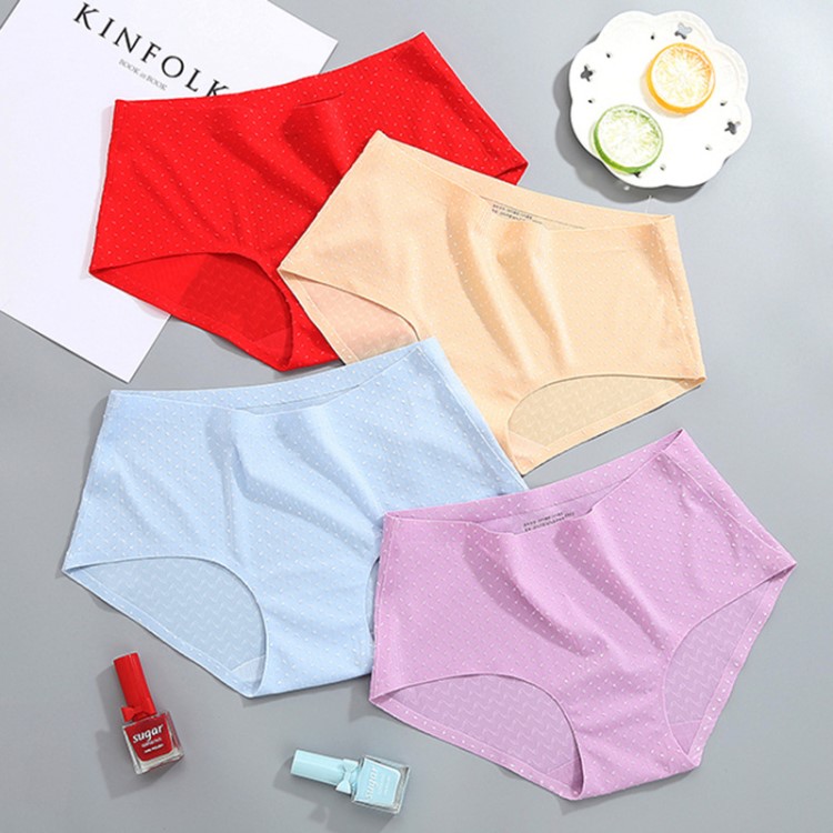 【牛皮袋獨立裝】滿天星柔滑一片式無痕女士內褲中腰大碼內褲女