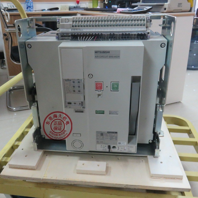 原裝三菱空氣開關(guān)AE630-SW AE630-SS 3P 4P 固定式抽屜式