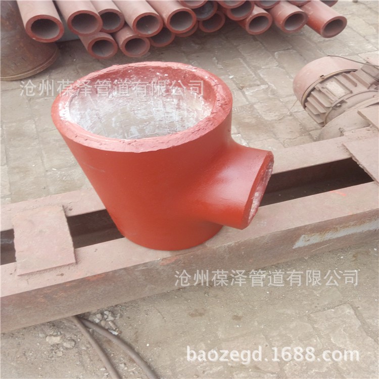 葆澤內(nèi)襯陶瓷三通 陶瓷彎管 襯四氟 襯膠 襯塑 都可以做質(zhì)優(yōu)價(jià)廉