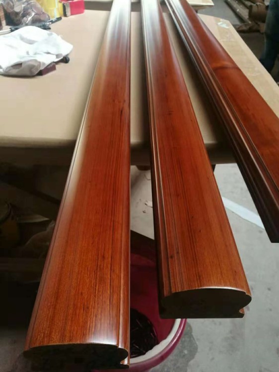 廠家直銷(xiāo)實(shí)木樓梯扶手加工定做 樓梯欄桿實(shí)木扶手 柚木扶手批發(fā)