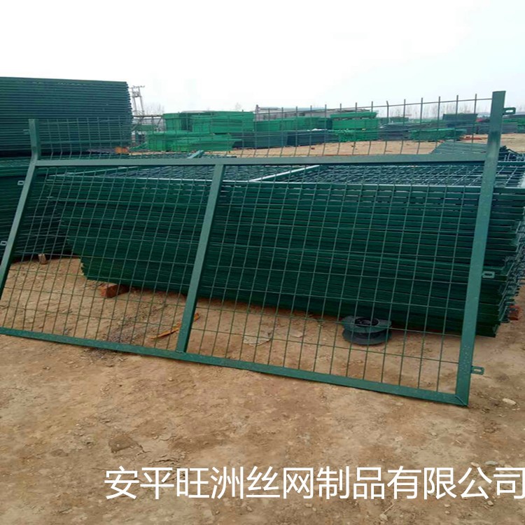 【鐵路框架護欄網(wǎng)】鐵路交通封閉鐵絲框架隔離防護柵欄廠家價格