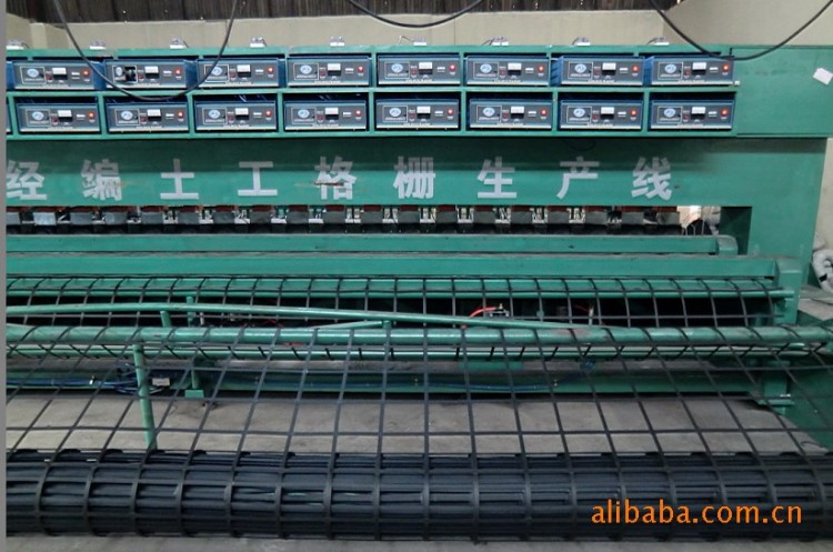 供應整套鋼塑土工格柵 PP土工格柵 土工格室焊接生產(chǎn)線設備