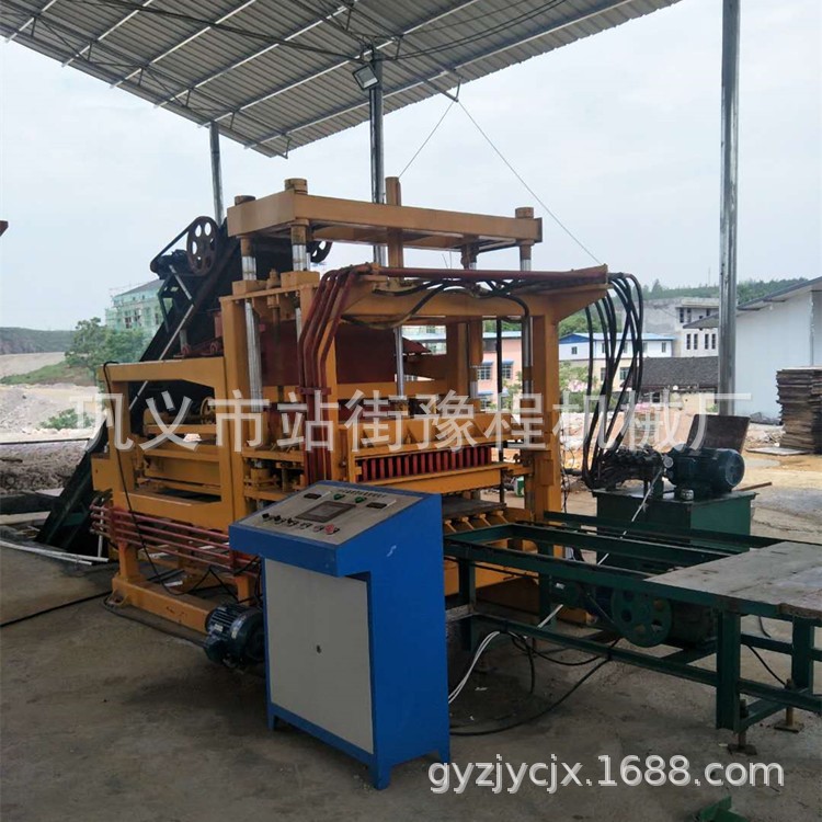 供應(yīng)現(xiàn)貨空心靜壓磚機300t靜壓水泥墊塊機高壓高強靜壓制磚機