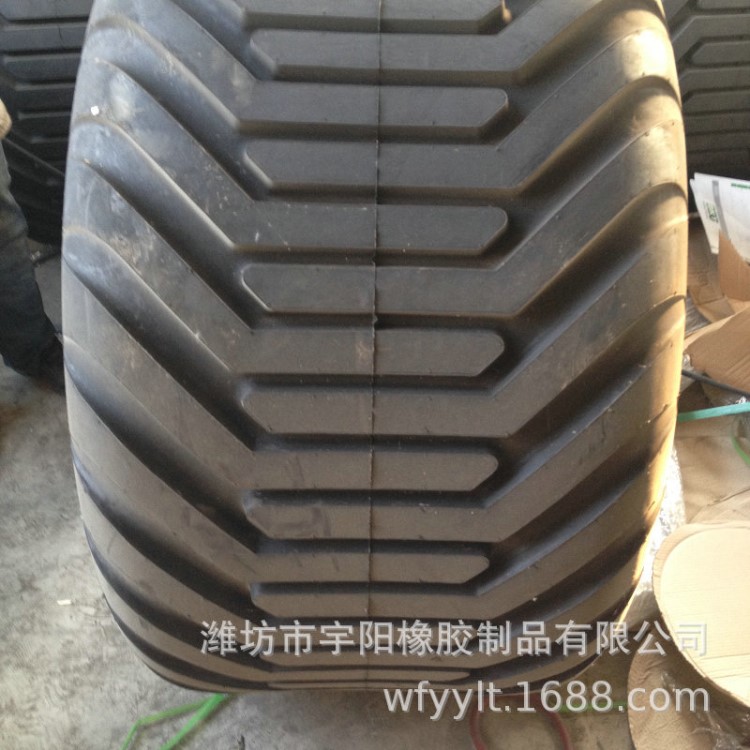 700/50-26.5林業(yè)寬基輪胎 高懸浮拖車輪胎  大型機(jī)械輪胎