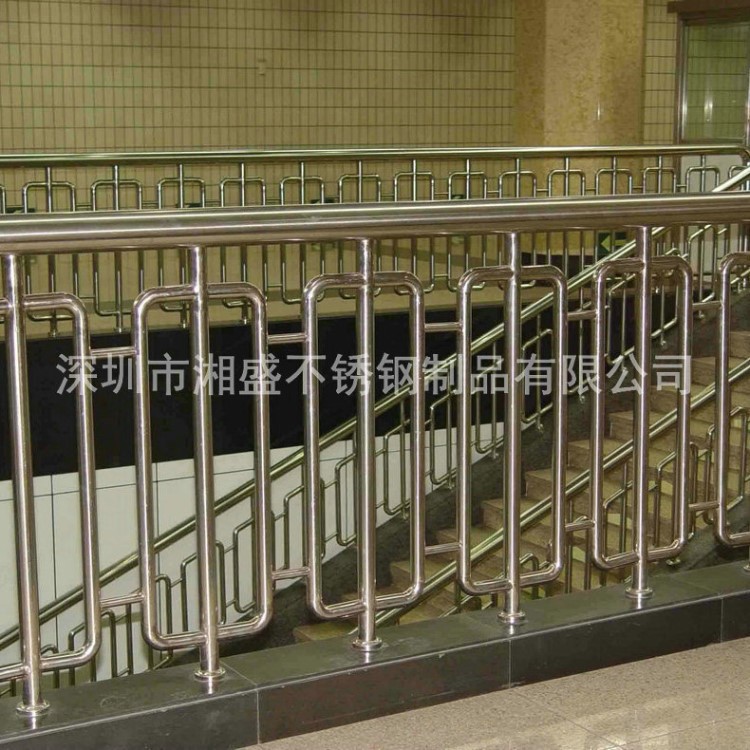推薦 不銹鋼人行道護(hù)欄 不銹鋼雕花護(hù)欄