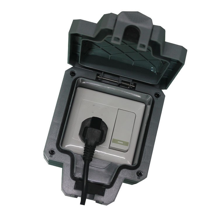 英式浴室 衛生間 IP65 防濺防水防塵13A 英標戶外防水插座工程插