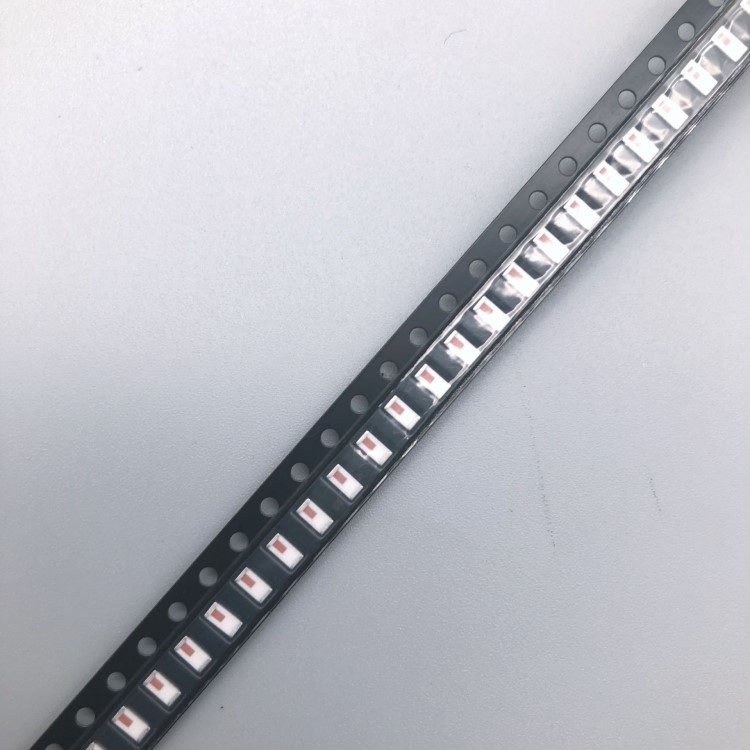 2450BP15B100E  2.4G無(wú)線射頻帶通濾波器帖片濾波器