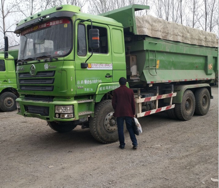 二手環(huán)保國五德龍自卸車價格 二手后八輪自卸車工程貨 石家莊國五