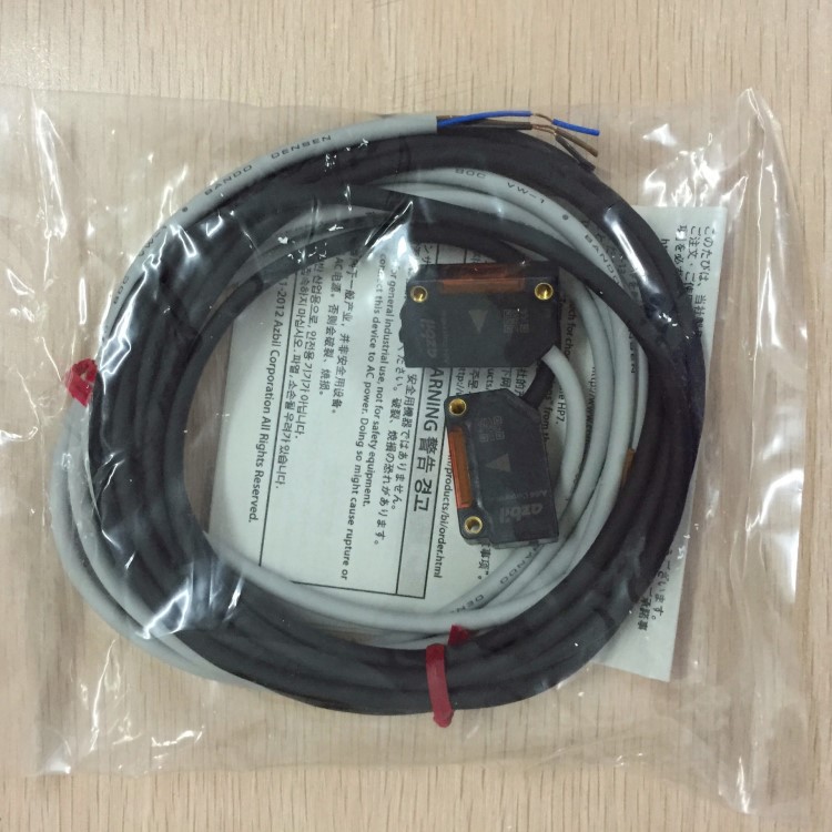 azbil日本山武方型對(duì)射光電開關(guān)HP7-T11 光電開關(guān) 對(duì)射hp7-t11