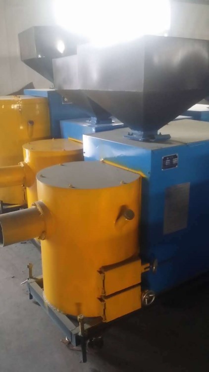 供應小型生物之顆粒燃燒機 熱風爐 20萬大卡生物質顆粒燃燒機