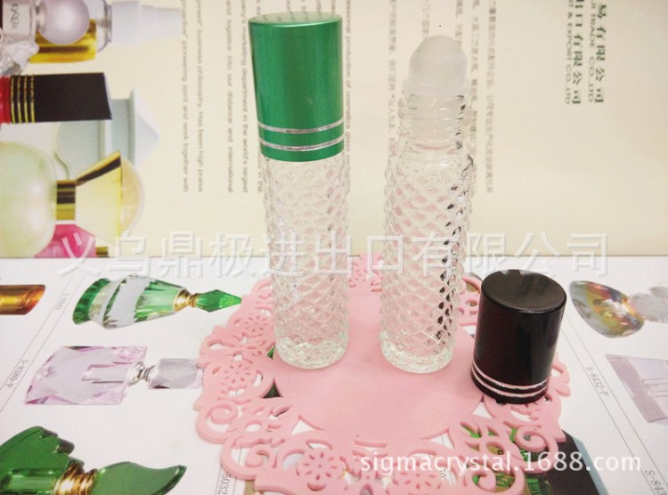 廠家供應M004-8ml走珠瓶批發香水瓶 菠蘿走珠瓶 組裝滾珠玻璃瓶