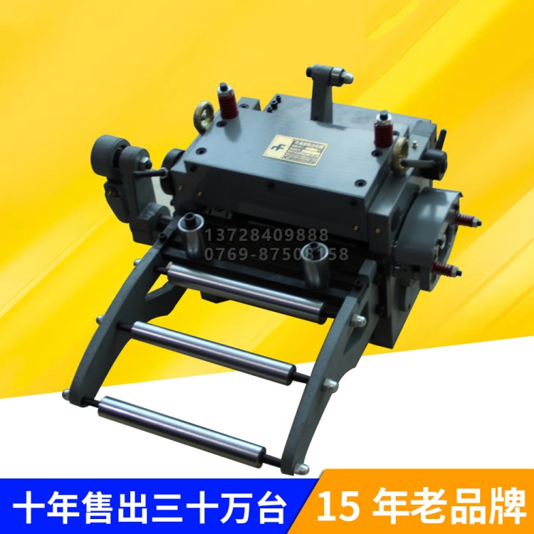 工廠雷成齒輪給送料機(jī)RFS-138/188/605NS自動高速滾輪送料機(jī)器