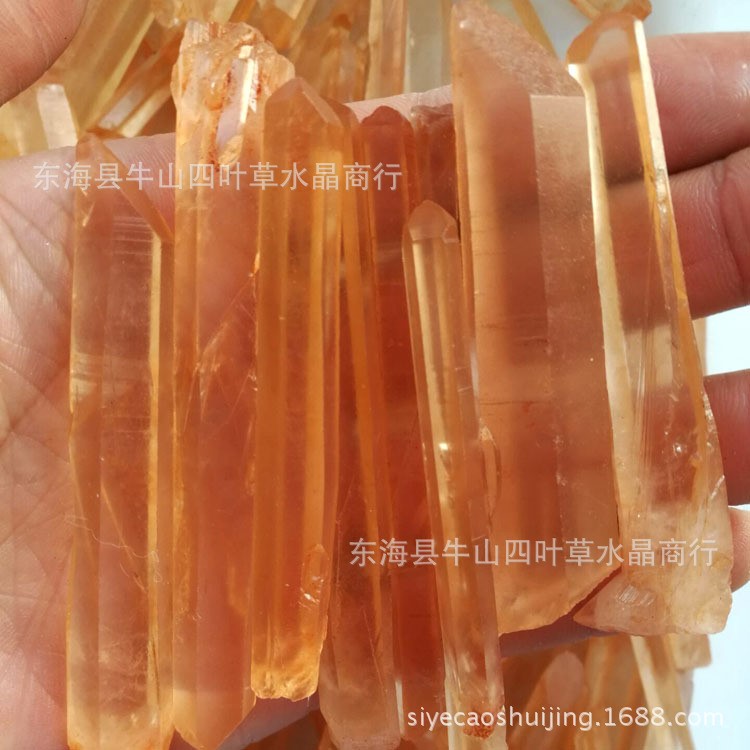 天然水晶柱 白水晶六棱柱 紅兔毛原石單晶體長(zhǎng)5-10厘米每件100克