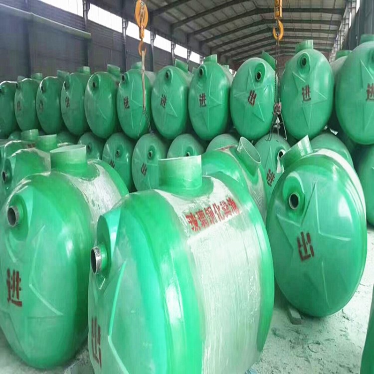 玻璃鋼化糞池 玻璃鋼防腐污水池城鄉(xiāng)污水改建小型化糞池