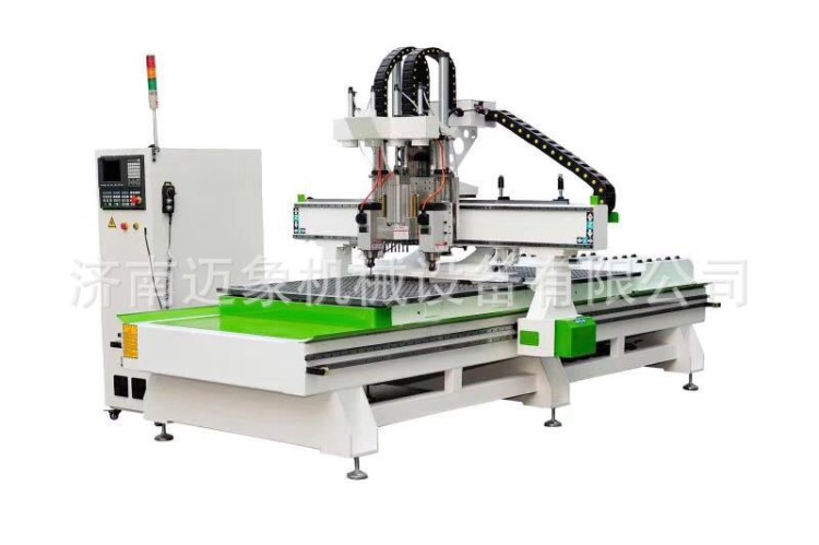 密度板 生態板 櫥柜門 衣柜門 移門 生產制作設備 數控木工開料機