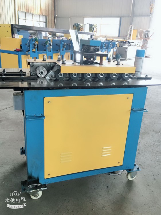 七功能咬口機(jī)12型鐵皮咬口機(jī)  轆骨機(jī)廠家風(fēng)管咬口機(jī)多功能