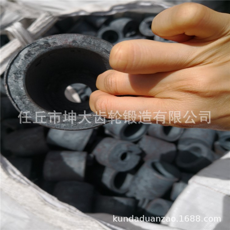 任丘坤大鍛造 生產(chǎn)齒輪毛坯 鏈輪毛坯質(zhì)量供貨及時