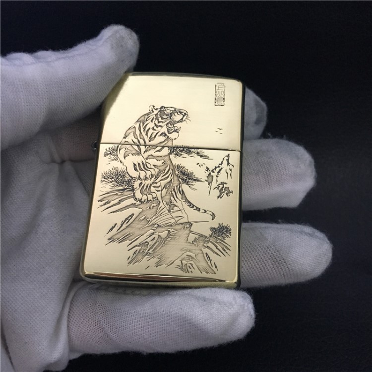 美國原裝Zippo防風打火機銅三面上山虎刻字常規盔甲