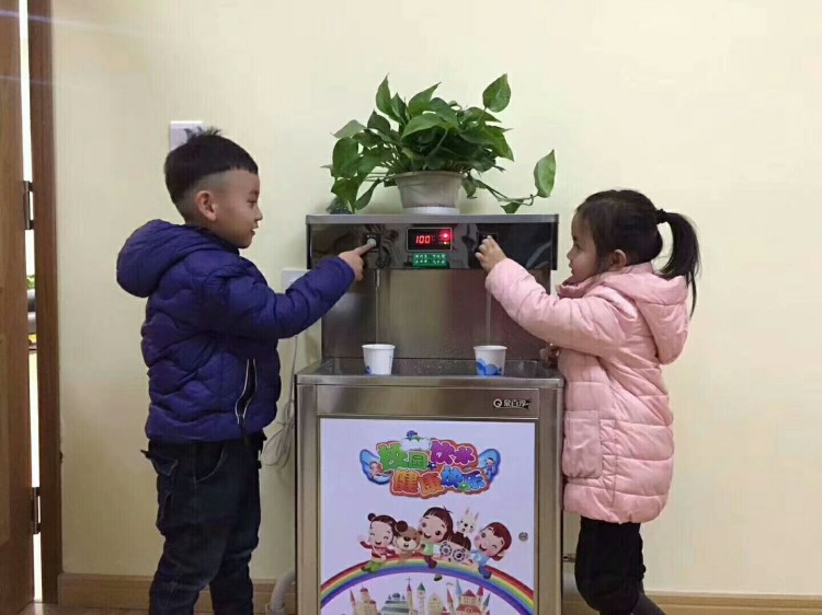 幼兒園專用不銹鋼恒溫飲水機智能飲水機節(jié)能省電80%工廠辦公室