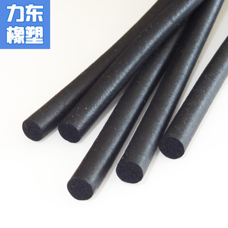 三元乙丙阻燃發(fā)泡圓條直徑20 25 10 8 12 15mm圓形橡膠防水發(fā)泡條