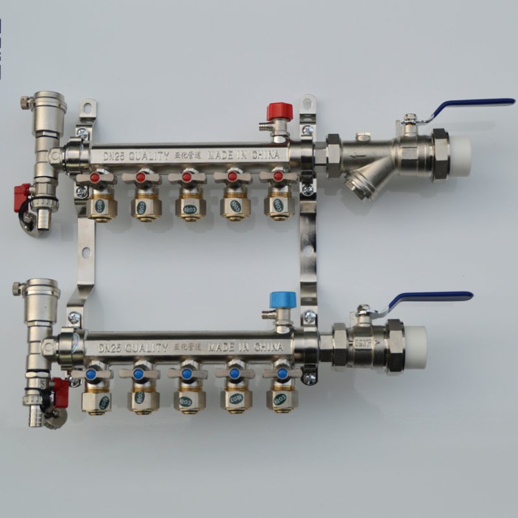 現(xiàn)貨供應地暖地熱分水器 家用分水器主閥門套閥分集水器