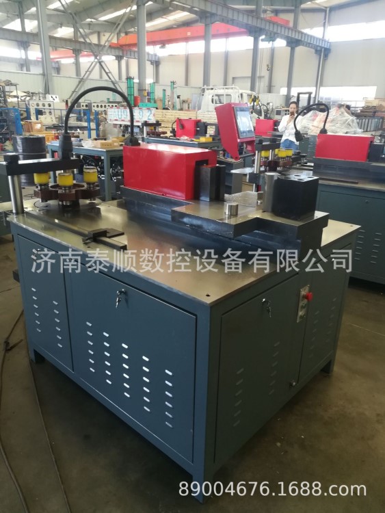 三泵沖孔折彎開式型銅排加工機  轉塔式數控母線加工機泰順廠家