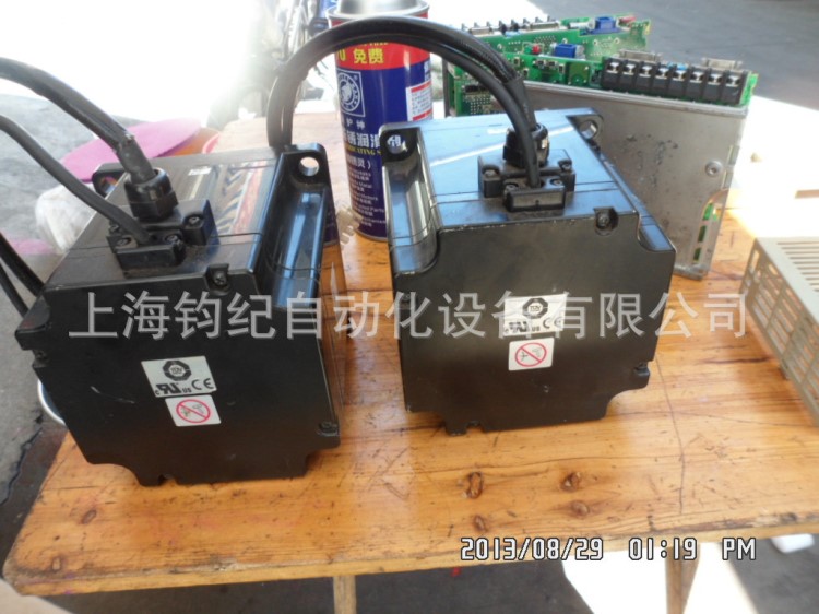 安川機(jī)器人專用電機(jī)SGMPH-02A2A-YR12/SGMPH-01A2A-YR12