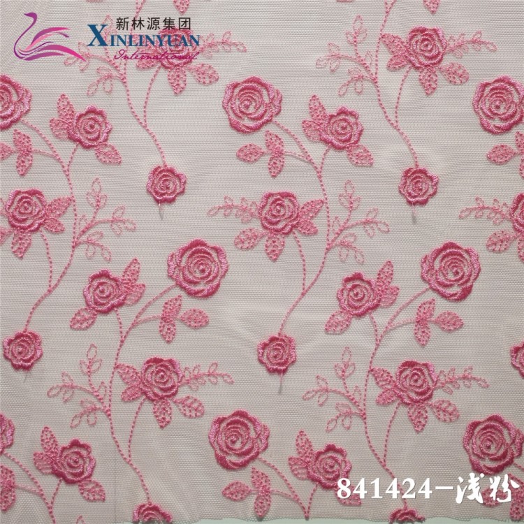 【新林源刺繡】新品網(wǎng)紗繡花服裝面料 網(wǎng)布刺繡蕾絲花邊滿幅定做