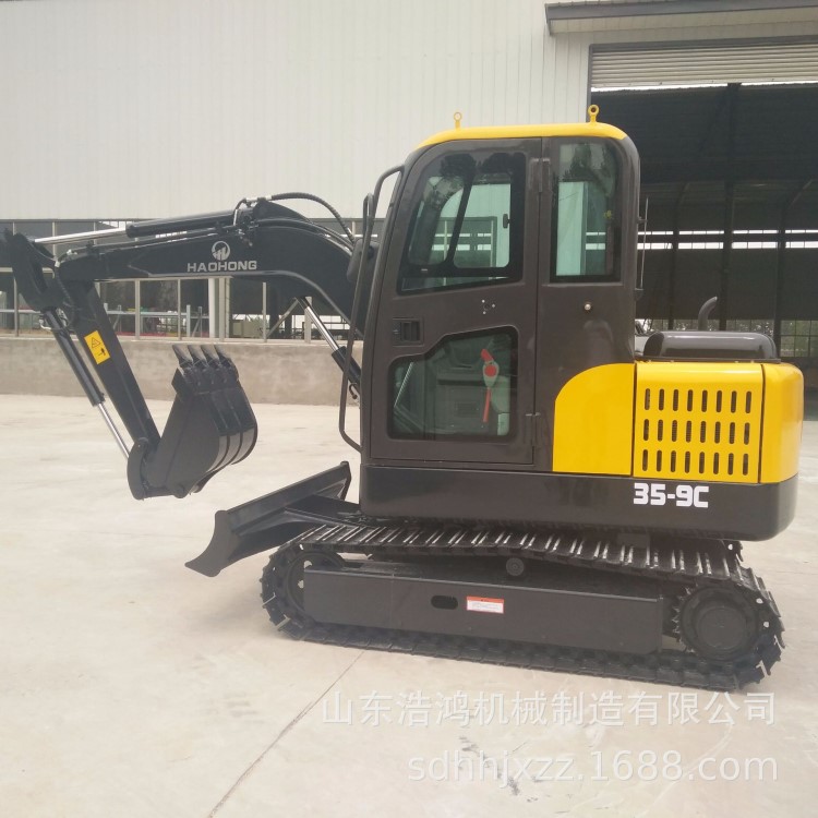 18年新款3.5噸工程挖掘機 履帶式液壓挖土機 中型建筑挖掘機