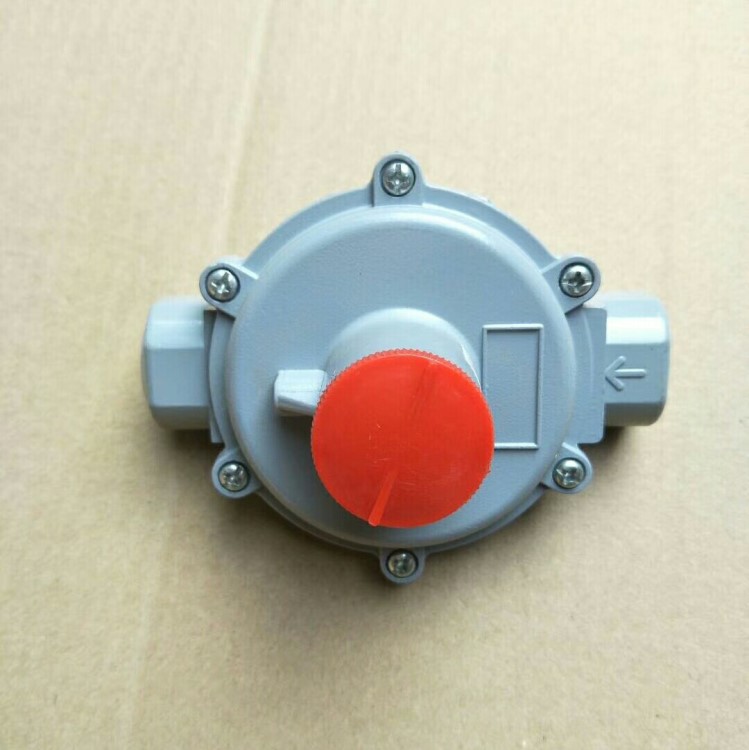 表前燃氣調壓器廠家DN15家用減壓閥中壓進戶4分內絲天然氣調壓閥