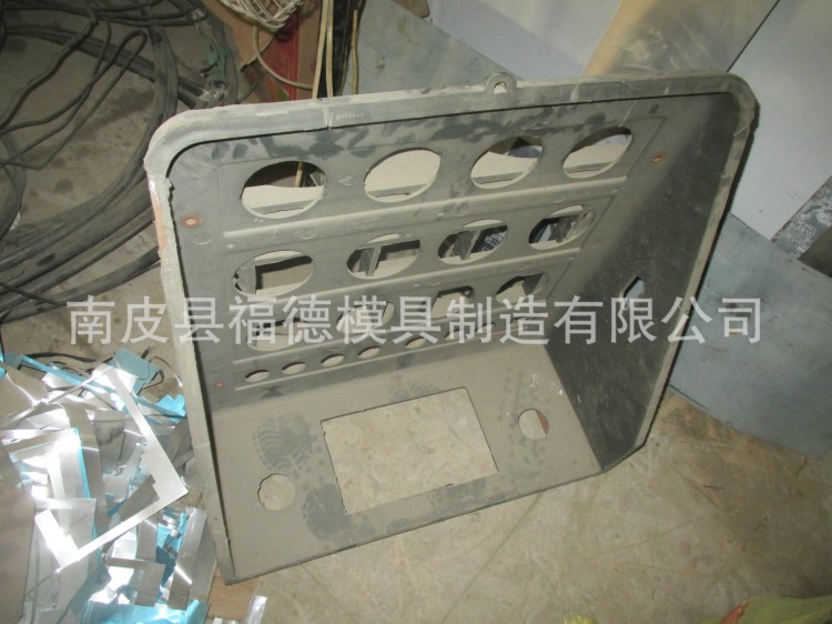 電動車汽車電池塑料蓋模具 電瓶蓋模具 電瓶箱開模具沖壓件鈑金件