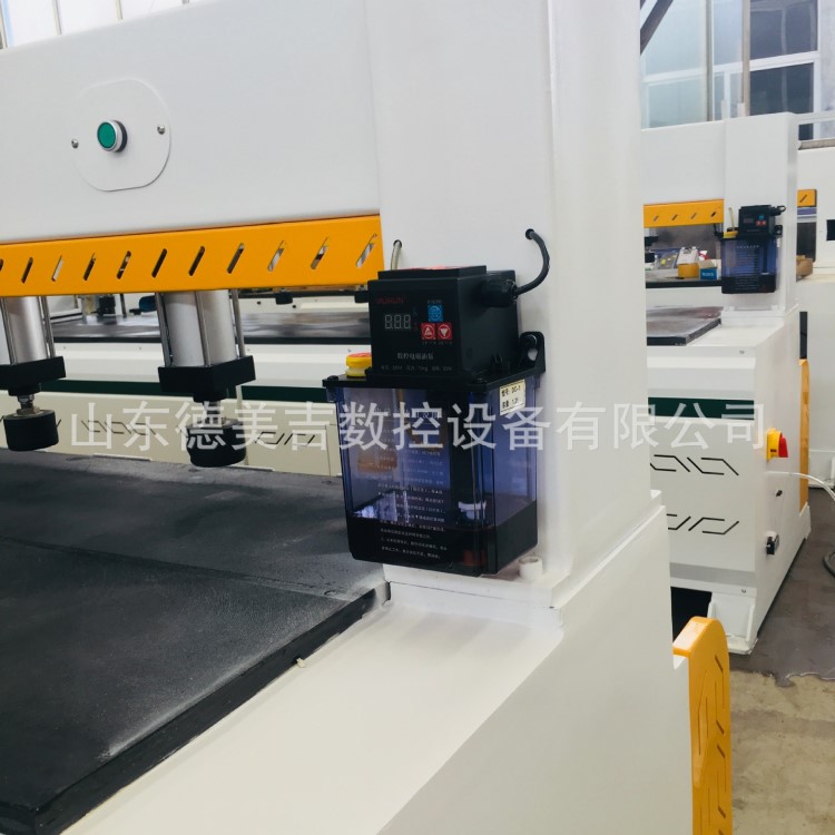定制家具生產線 水平打孔加工機數控激光側孔機自動打孔機