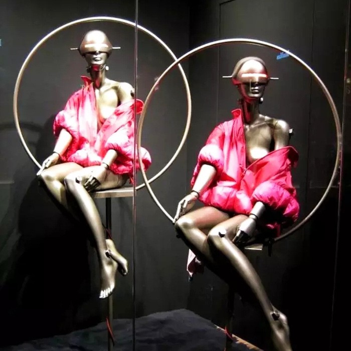 定制服裝櫥窗設計擺件工藝品創意美陳櫥窗裝飾用品圣誕節日場景秀