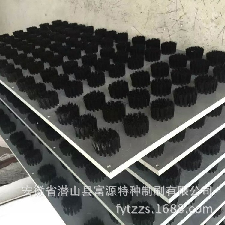 生產數控沖床工作臺毛刷 工業機械pvc板刷 機械平整刷板