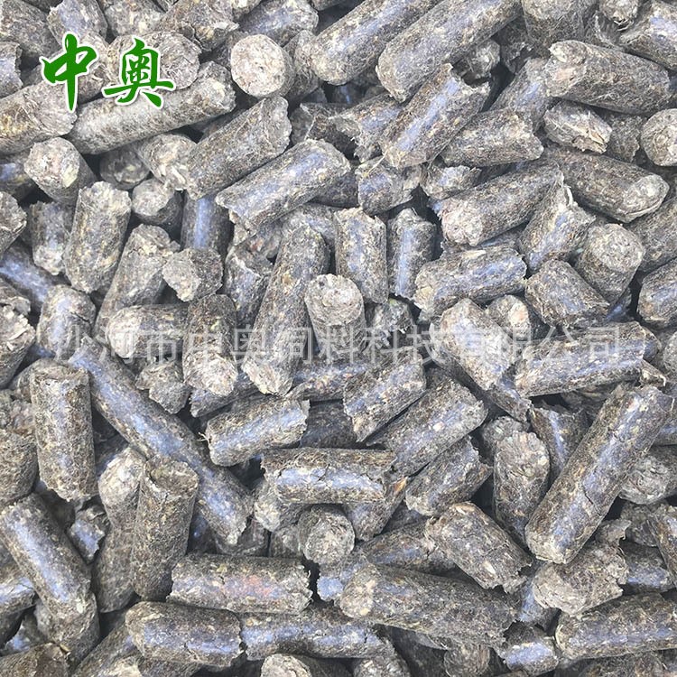 花生秧顆粒飼料廠現(xiàn)貨供應(yīng)牛 羊草料 喂養(yǎng)牛羊植物顆粒飼料