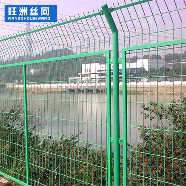 護欄網廠家供應高品質框架護欄 浸塑鐵絲護欄網廠家現貨批發